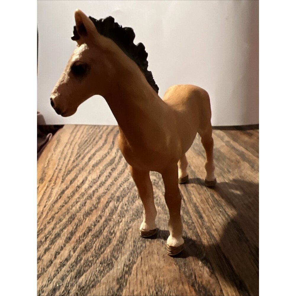 Schleich Horse 13714 Tennessee Walker Yearling Filly Retired Perfect 4" X4" - Picture 6 of 9